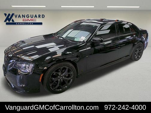 Gloss Black 2022 Chrysler 300 Touring