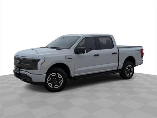 2023 Ford F-150 Lightning XLT