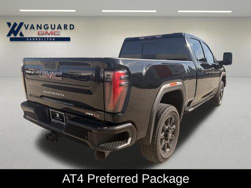 Onyx Black 2024 GMC Sierra 2500 AT4