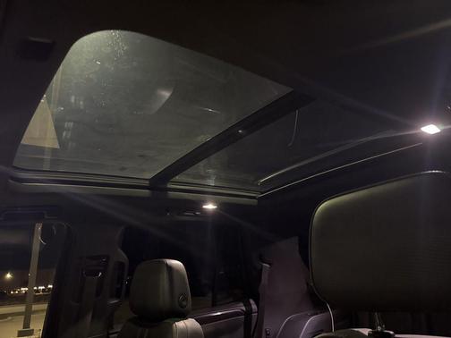 2022 Chevrolet Tahoe 4WD RST