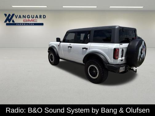 Oxford White 2023 Ford Bronco Badlands