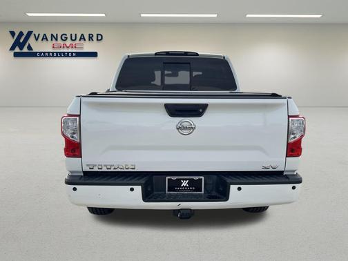 2018 Nissan Titan SV