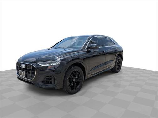 2023 Audi Q8 55 Premium