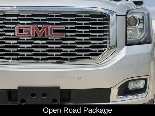 Quicksilver Metallic 2018 GMC Yukon Denali