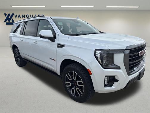 2023 GMC Yukon XL 4WD AT4