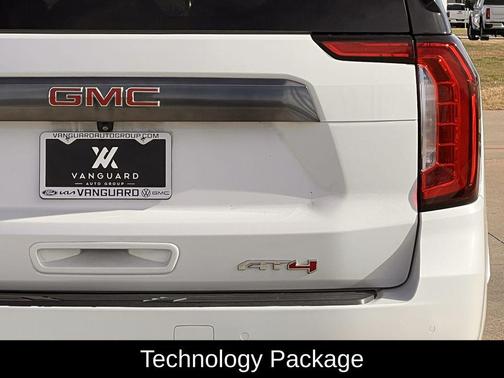 2023 GMC Yukon XL 4WD AT4