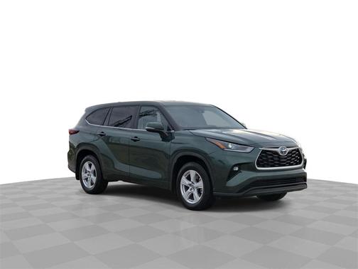 2024 Toyota Highlander Hybrid LE