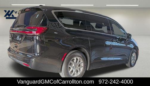 2025 Chrysler Pacifica L