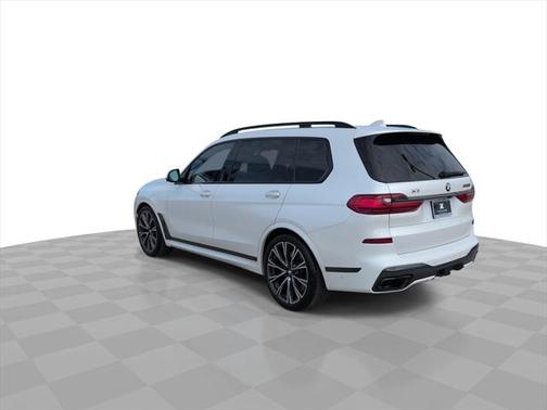 2021 BMW X7 M50i