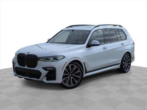 2021 BMW X7 M50i