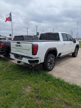 2024 GMC Sierra 2500 Denali Ultimate