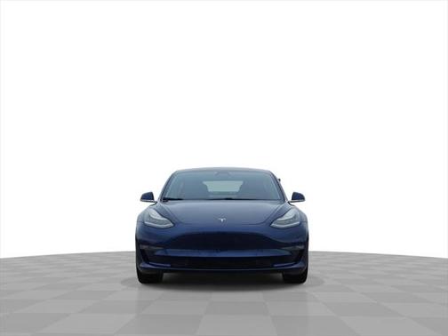 2019 Tesla Model 3 Mid Range