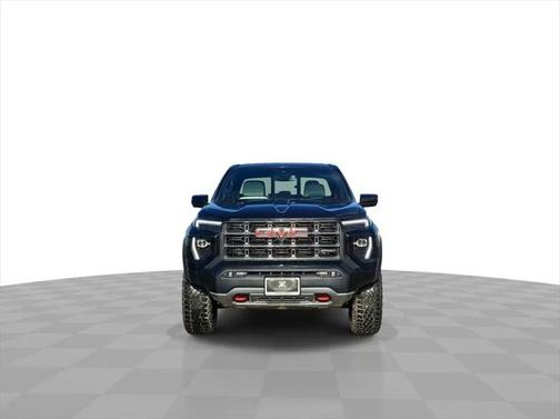 2025 GMC Canyon Base