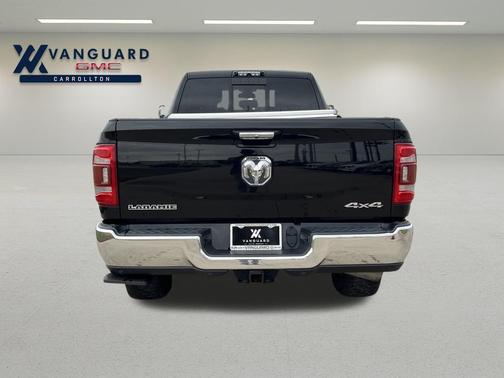 2020 RAM 3500 Laramie Crew Cab 4x4 8' Box