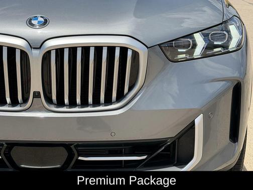 Skyscraper Gray Metallic 2026 BMW X5 sDrive40i