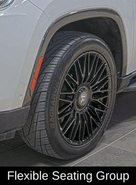 2022 Jeep Wagoneer Series II 4x2