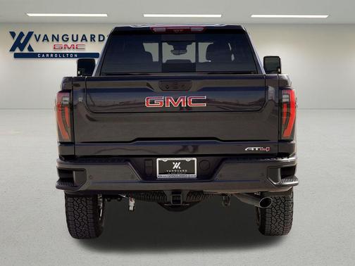 2025 GMC Sierra 2500 AT4