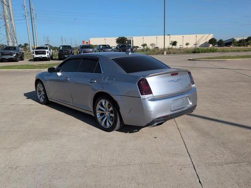 2017 Chrysler 300 Limited