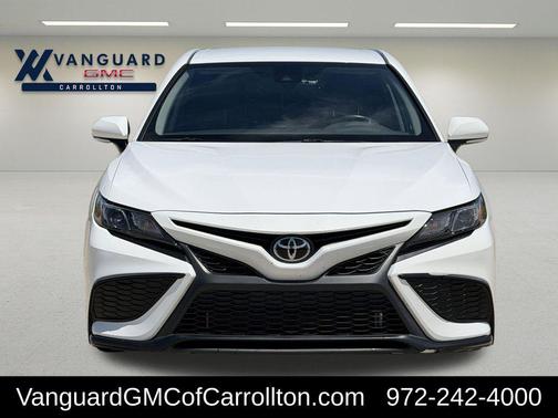 Ice Edge 2023 Toyota Camry SE