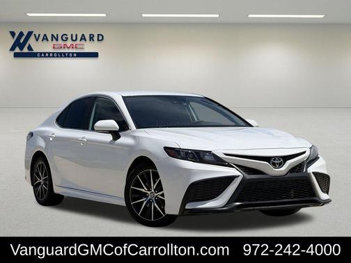 Ice Edge 2023 Toyota Camry SE
