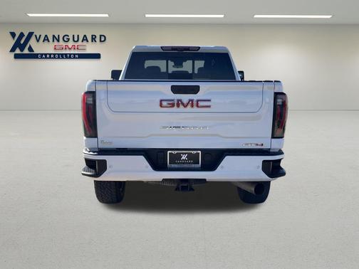 2025 GMC Sierra 2500 AT4