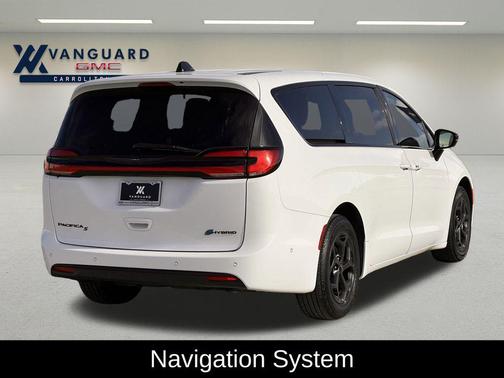 2024 Chrysler Pacifica Hybrid S Appearance Pkg