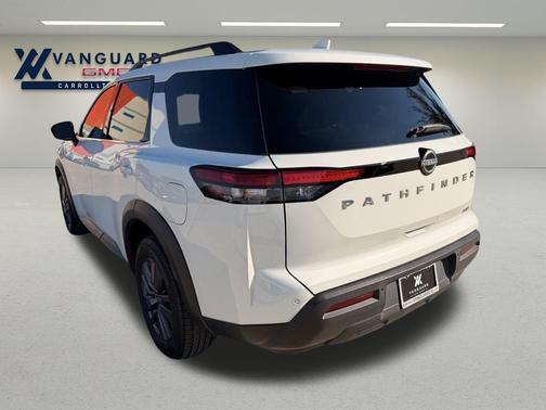 2024 Nissan Pathfinder SV FWD