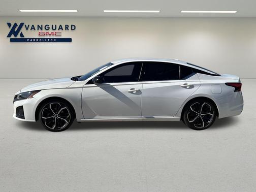 2024 Nissan Altima SR FWD