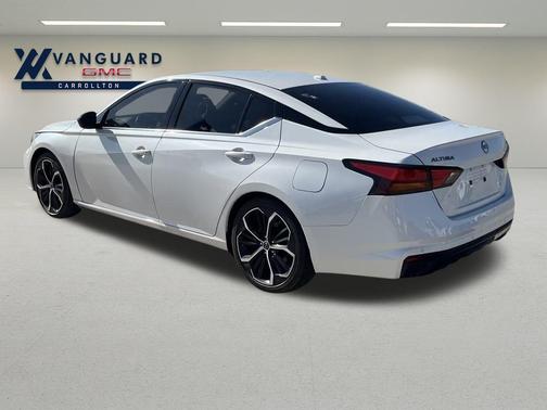 2024 Nissan Altima SR FWD