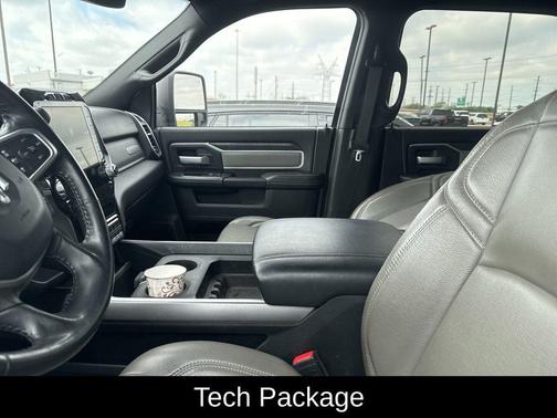 2023 RAM 2500 Big Horn Crew Cab 4x4 6'4' Box