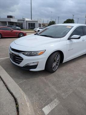 2023 Chevrolet Malibu FWD 2LT