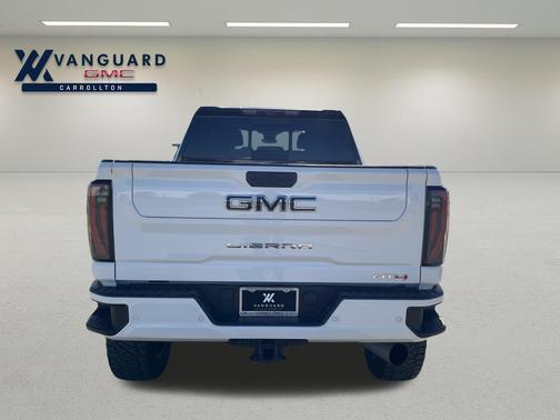 2024 GMC Sierra 2500 AT4