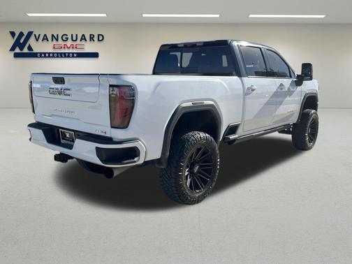 2024 GMC Sierra 2500 AT4