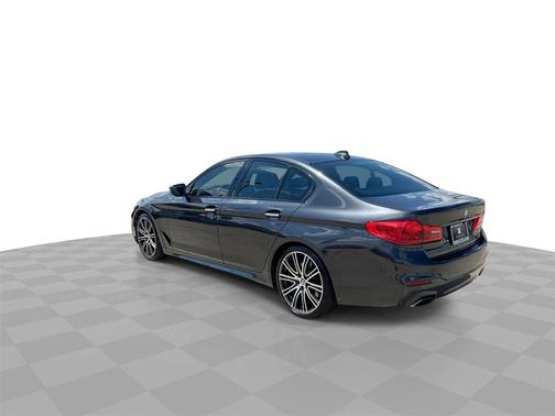 2018 BMW 540 540i