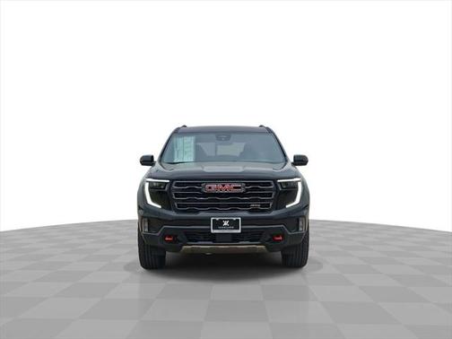 2025 GMC Acadia AWD AT4