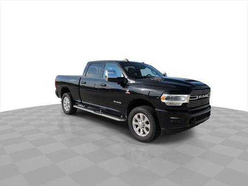 2023 RAM 2500 Laramie Crew Cab 4x4 6'4' Box