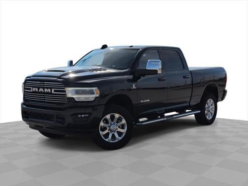 2023 RAM 2500 Laramie Crew Cab 4x4 6'4' Box
