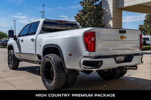 Summit White 2026 Chevrolet Silverado 3500 High Country