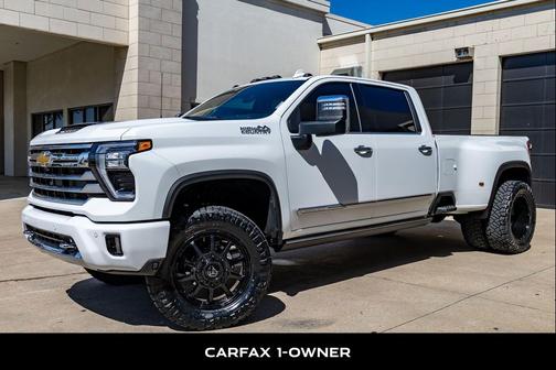 Summit White 2026 Chevrolet Silverado 3500 High Country