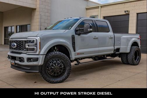 Avalanche 2025 Ford F-450 Platinum