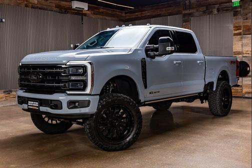 Glacier Gray Metallic Tri-Coat 2026 Ford F-250 Platinum