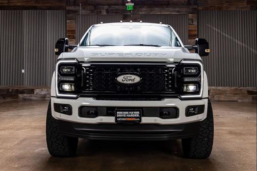 Star White Metallic Tri-Coat 2025 Ford F-450 Platinum