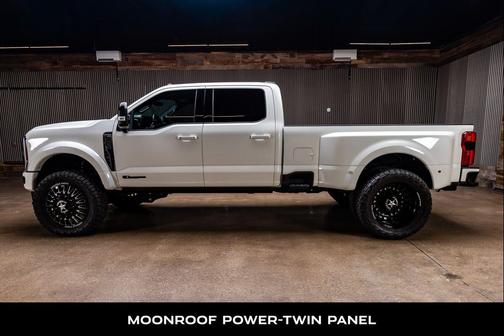Star White Metallic Tri-Coat 2025 Ford F-450 Platinum