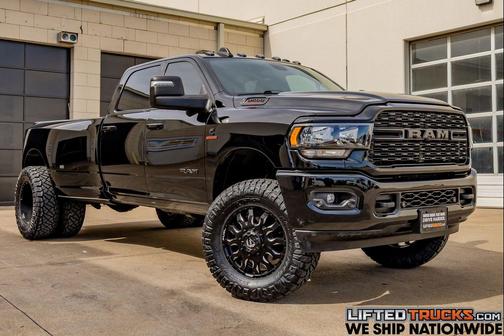 2024 RAM 3500 Big Horn Crew Cab 4x4 8' Box