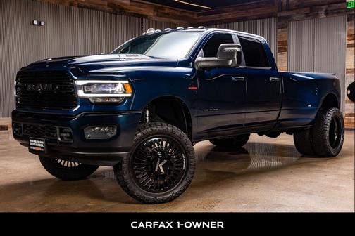 2024 RAM 3500 Laramie Crew Cab 4x4 8' Box