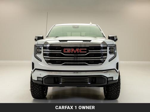 Summit White 2026 GMC Sierra 1500 SLT