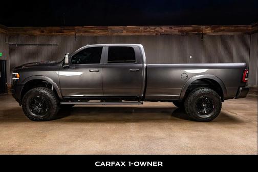 2024 RAM 3500 Laramie Crew Cab 4x4 8' Box