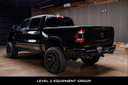 Diamond Black Crystal Pearlcoat 2019 RAM 1500 Laramie