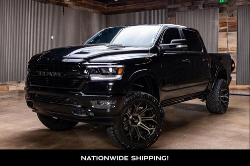 Diamond Black Crystal Pearlcoat 2019 RAM 1500 Laramie
