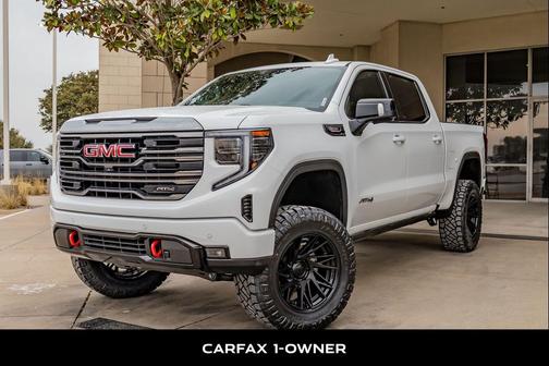 2023 GMC Sierra 1500 AT4